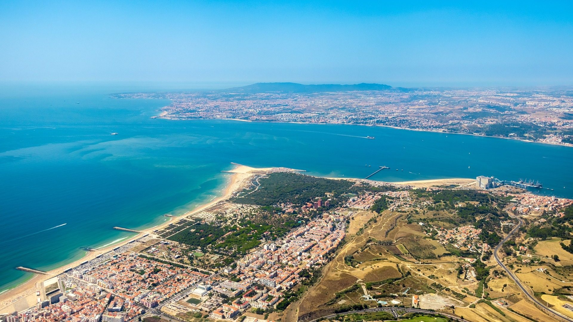 Caparica Wild South — Cascais marina