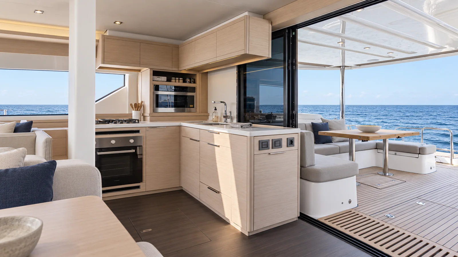 Lagoon 55 — Aft starboard galley, Cascais Marina